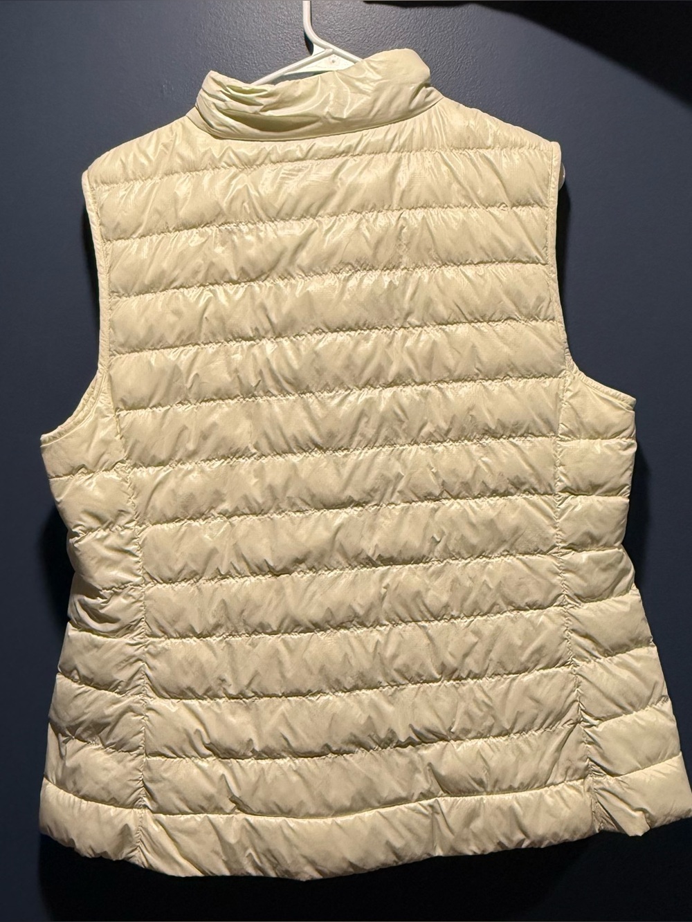 Vineyard Vines Women’s Puffer Vest in Cream Color - Picture 2 of 6